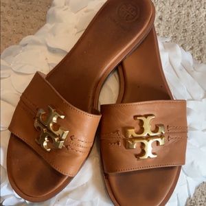 Tory Burch size 8 leather slides